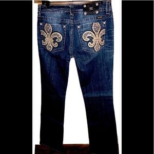 Miss me bootcut jeans 31 Fleur de lis pockets!